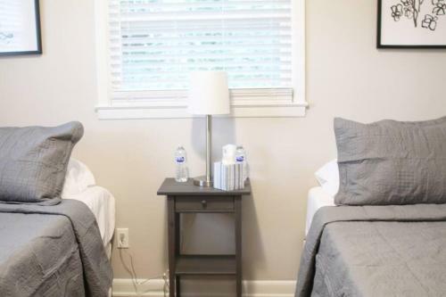 Charming Ranch 10 Mins From Atl Airport & Midtown