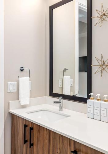 Apartamento Poshly Pastel Buckhead Paradise
