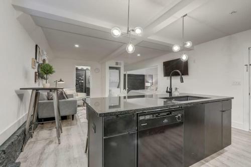 Apartamento Studio9forty Exposed Brick W King Bed Sleeps 3