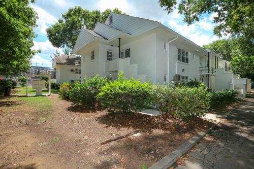 Apartamento Studio2zero Peaceful Off Peachtree Modern Studio