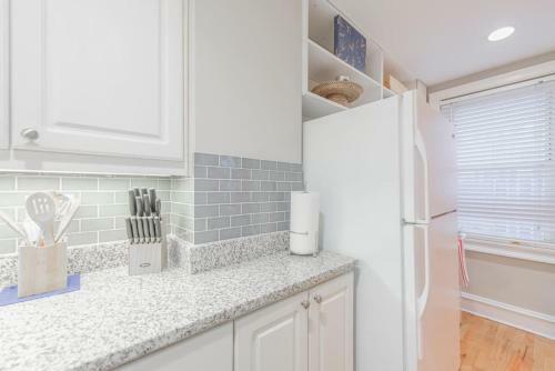 Traditional 1bed 1bath Condo Downtown Atlanta