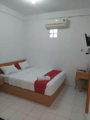 Hotel Reddoorz Near Gor Uny