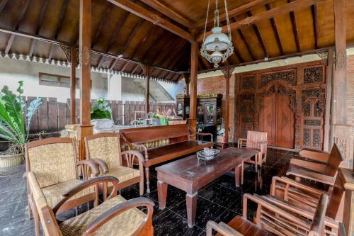 Hostal Griya Batik D'santoso