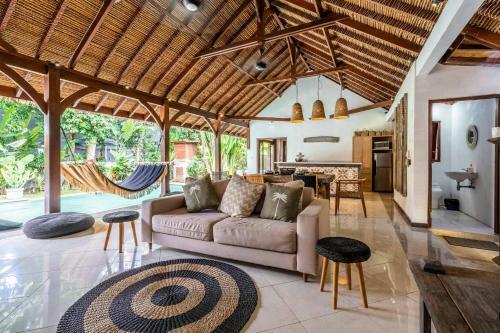 Villa Tipsy Coco By Hombali