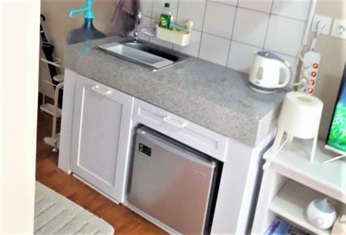 Hostal Springlake Apartment Summarecon By Veeroom