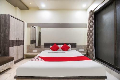 Oyo Flagship 71595 Hotel Lakhdatar