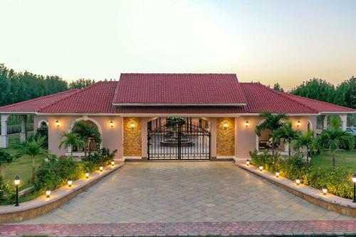Villa Stayvista At Desert Palms