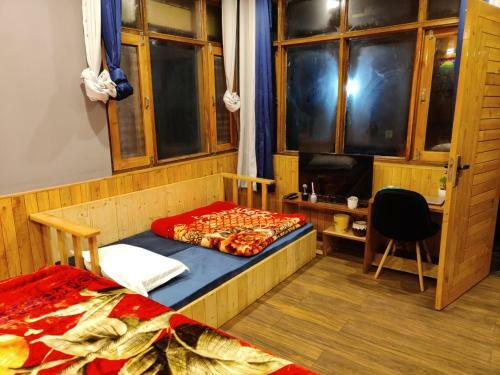 Hotel Lacasa, Luxury Stays