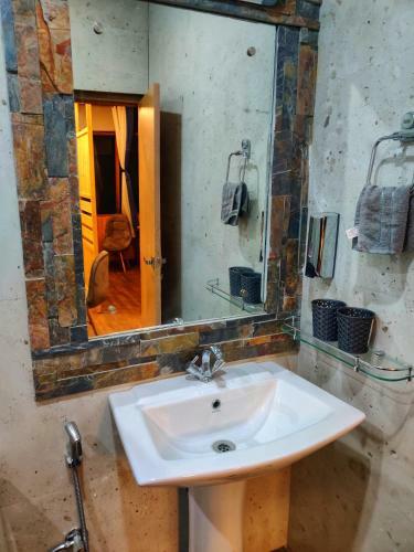 Hotel Lacasa, Luxury Stays