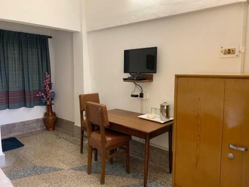 Hotel Saluja