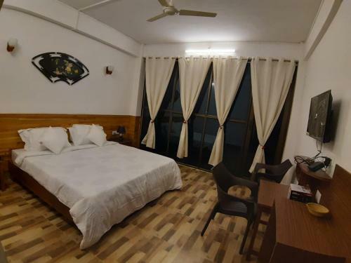 Hotel Royal View Resort