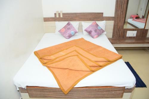 Dwarka Bhavan Hotel