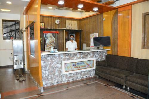 Dwarka Bhavan Hotel