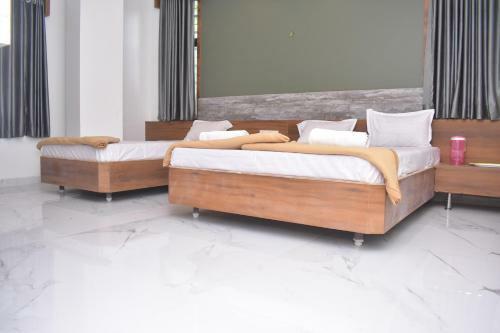 Hotel Sai Pooja Accomodations