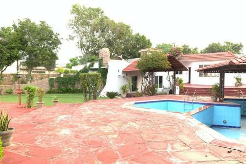 Ashish Farms