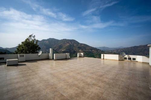 Lakoum Bliss, A Pet Friendly 3bhk With Mountain View