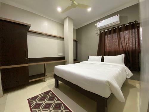 Hotel Aamba Residency