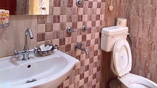The Rumtek Cottages By Shrigo Hotels