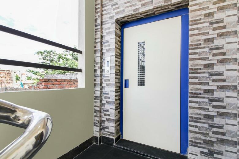 Hostal Oyo Home 79961 Comfortable Stays
