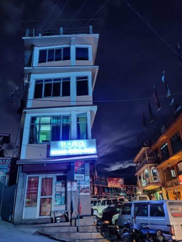 Hotel Tawang Centre Point