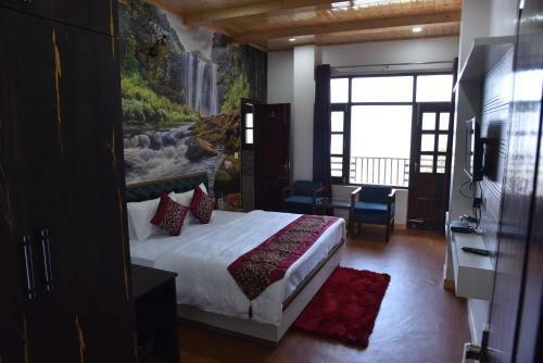 Bed & Breakfast Sleeping Buddha View
