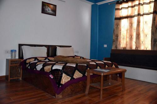 Hotel Whistling Alpines
