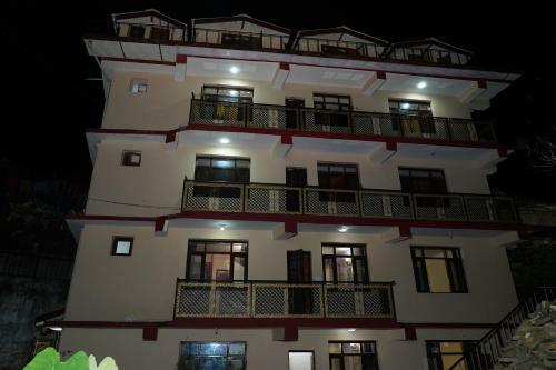 Bed & Breakfast Shimla Pines Homestay