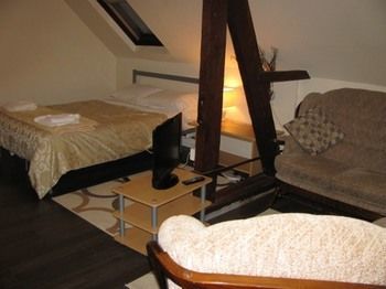Common Farm Motel