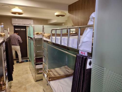 Albergue Aman Dormitory And Guest House
