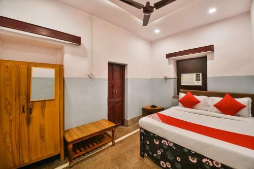 Oyo Flagship 47097 Hotel Raj Kesar