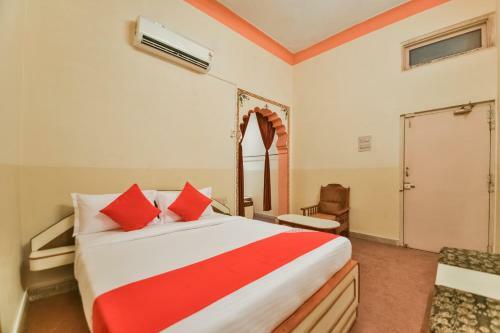 Oyo Flagship 47097 Hotel Raj Kesar