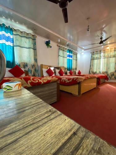 Hotel Young Mamta