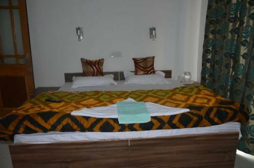 Hotel Aarya's Barzam Resort