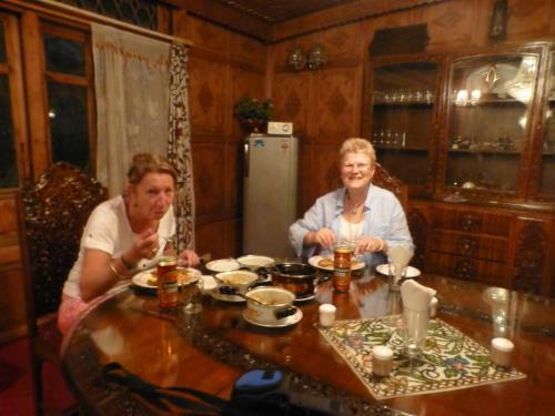 Hotel Heevan Houseboat