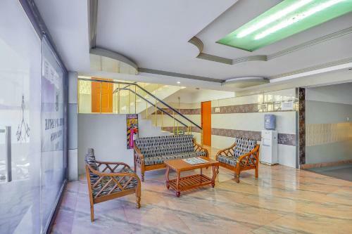 Oyo 70514 Hotel J P Castle