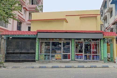Hostal Oyo Home 45073 Design Home