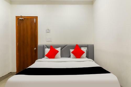 Hotel Oyo 68894 Bommarillu Residency