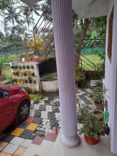 Blooms Home Stay