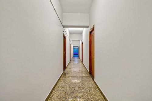 Hotel Silverkey Executive Stays 44127 Thumbay Comforts