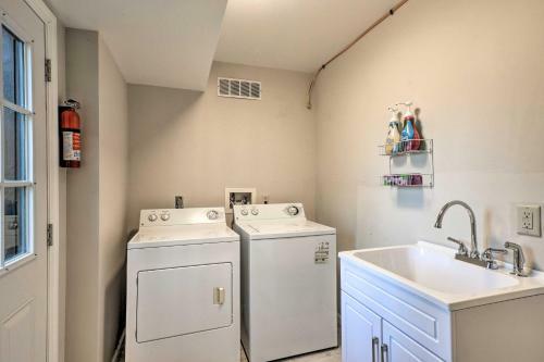 Spacious And Newly Remodeled A-frame With 2 Decks