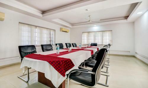 Treebo Trend Central Hotel