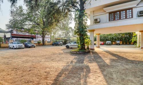 Treebo Trend Central Hotel