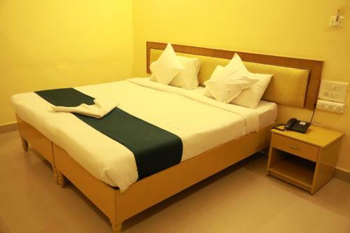 Hotel Sravanthy Inn