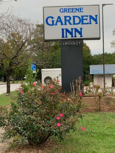 Hotel Green Garden Inn