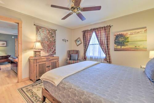 Cozy Hayesville Cabin With Fire Pit And Views!