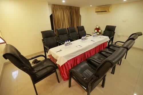 Hotel Teekay International