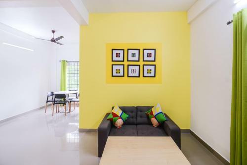 Hostal Oyo Home 38652 Elegant Stay