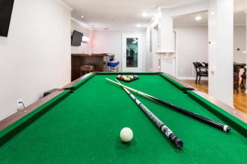 Providence Pl - Sleeps 10 - 4 Bdrms - 15 Min Dwntn