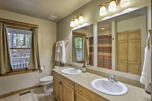Lovely Ellijay Cabin With Community Pool Access