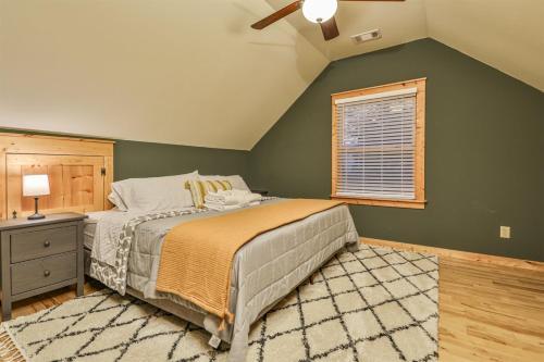 The Ellijay Lodge